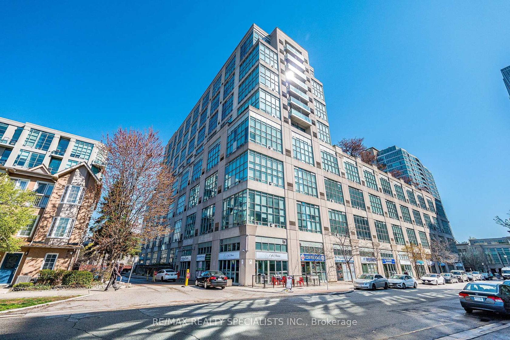 838 - 250 Manitoba Street, Mimico, Toronto photo number 2