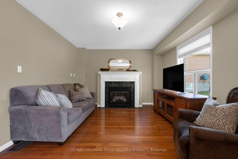 Photo 1 at 168 Wildwood Trail, Ardagh, Barrie
