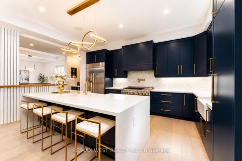 Photo 12 at 6 Creston Road, Glen Park, Toronto