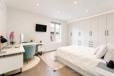 Photo 27 at 6 Creston Road, Glen Park, Toronto