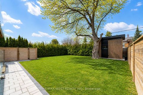 Photo 35 at 6 Creston Road, Glen Park, Toronto