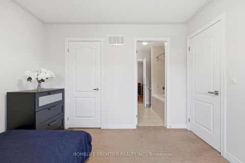 Photo 33 at 475 Kwapis Boulevard, Woodland Hill, Newmarket