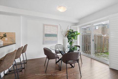 Photo 11 at 70 - 50 Southwoods Crescent, Holly, Barrie