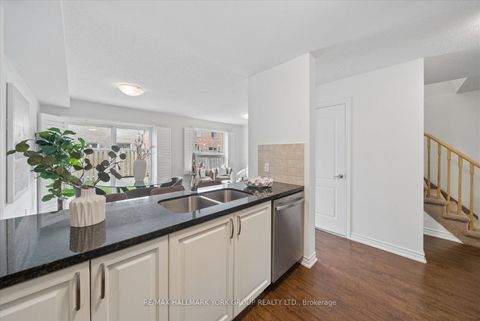 Photo 15 at 70 - 50 Southwoods Crescent, Holly, Barrie