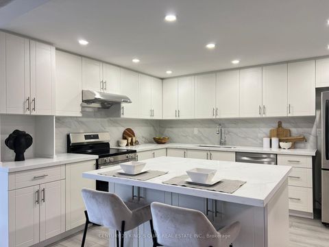 Photo 7 at 2012 - 2330 Bridletowne Circle, L'Amoreaux, Toronto