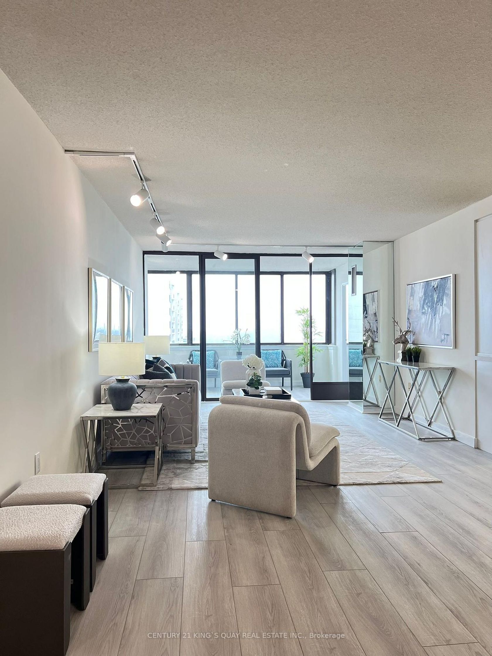 2012 - 2330 Bridletowne Circle, L'Amoreaux, Toronto 