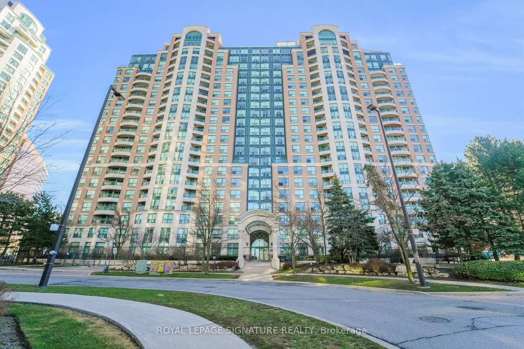 717 - 23 Lorraine Drive, Willowdale West, Toronto 