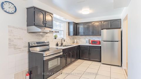 Photo 8 at 1 - 20 Crockamhill Drive, Agincourt North, Toronto