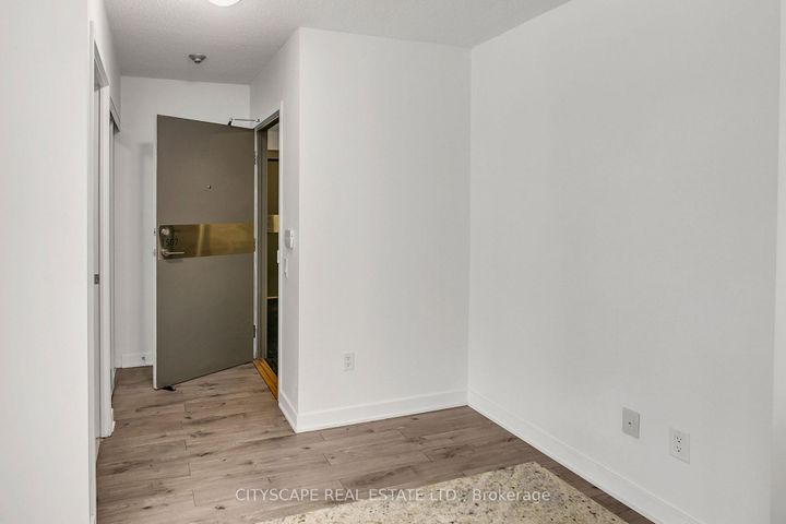 Photo 4 at 1507 - 33 Singer Court, Bayview Village, Toronto