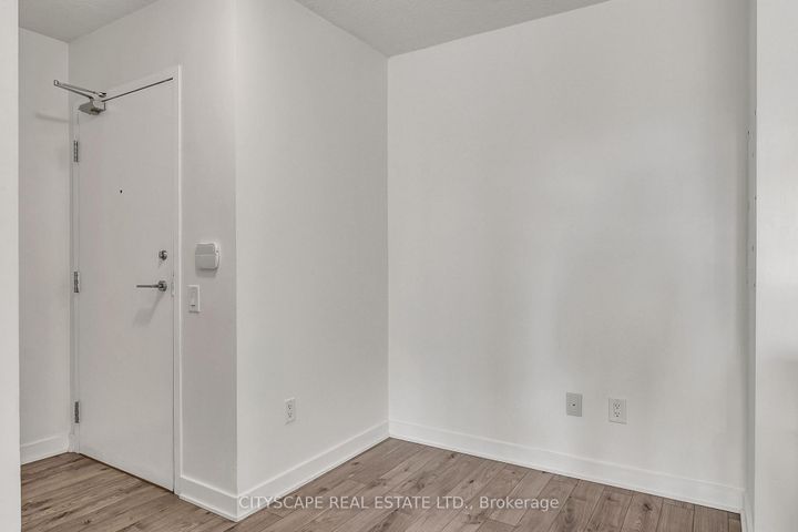 Photo 6 at 1507 - 33 Singer Court, Bayview Village, Toronto