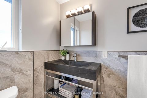 Photo 21 at 326 Glenholme Avenue, Oakwood Village, Toronto