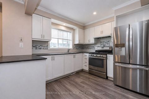 Photo 4 at 2198 Chalmers Crescent, Alcona, Innisfil