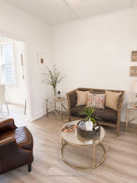 Photo 9 at 43 King Edward Avenue, Lumsden, Toronto