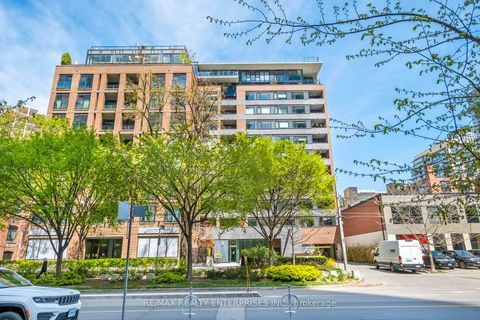 Photo 1 at 605 - 400 Wellington Street W, Waterfront Communities C1, Toronto