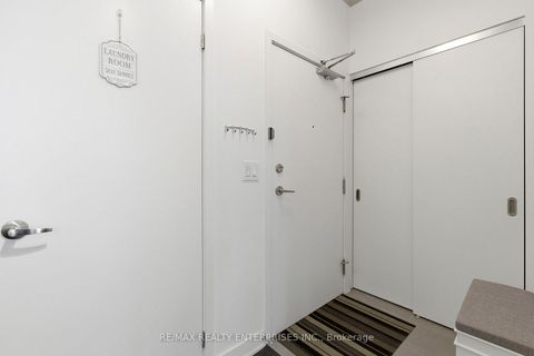 Photo 2 at 605 - 400 Wellington Street W, Waterfront Communities C1, Toronto