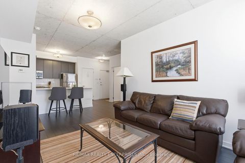 Photo 8 at 605 - 400 Wellington Street W, Waterfront Communities C1, Toronto
