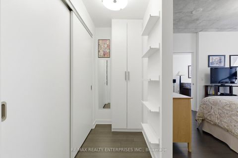 Photo 18 at 605 - 400 Wellington Street W, Waterfront Communities C1, Toronto