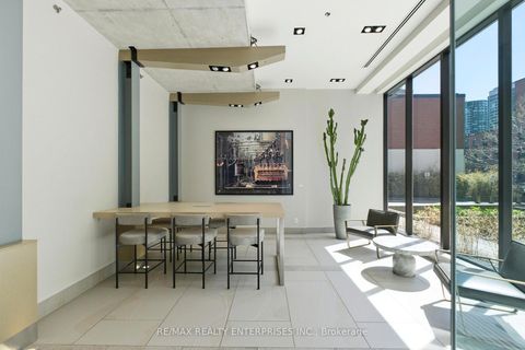 Photo 27 at 605 - 400 Wellington Street W, Waterfront Communities C1, Toronto