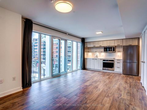 Photo 5 at 404 - 50 McCaul Street, Chinatown, Toronto