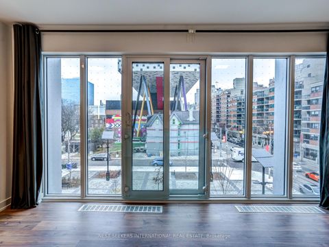 Photo 10 at 404 - 50 McCaul Street, Chinatown, Toronto
