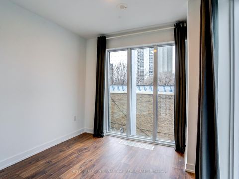 Photo 18 at 404 - 50 McCaul Street, Chinatown, Toronto