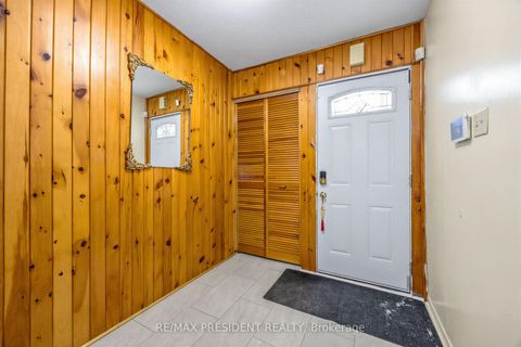 Photo 2 at 20 - 120 Murison Boulevard, Malvern, Toronto