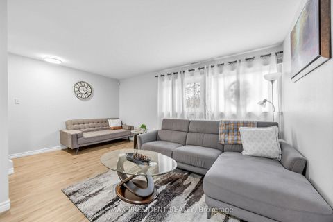 Photo 17 at 20 - 120 Murison Boulevard, Malvern, Toronto