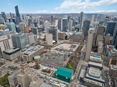 Photo 4 at 314 - 30 Nelson Street, Waterfront Communities C1, Toronto