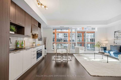 Photo 10 at 314 - 30 Nelson Street, Waterfront Communities C1, Toronto
