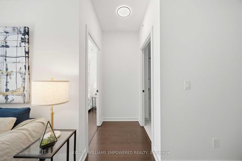 Photo 16 at 314 - 30 Nelson Street, Waterfront Communities C1, Toronto