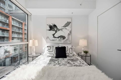 Photo 18 at 314 - 30 Nelson Street, Waterfront Communities C1, Toronto