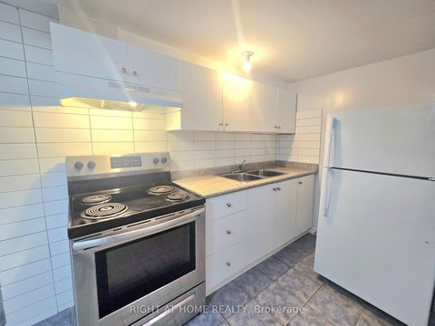 Photo 12 at 633 Greenwood Avenue, Jones, Toronto