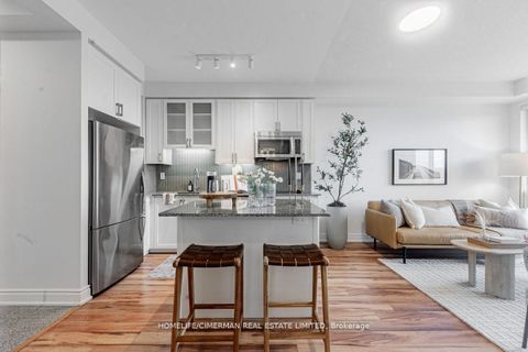 Photo 2 at 1211B - 9090 Yonge Street, South Richvale, Richmond Hill