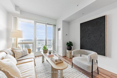 Photo 10 at 1211B - 9090 Yonge Street, South Richvale, Richmond Hill