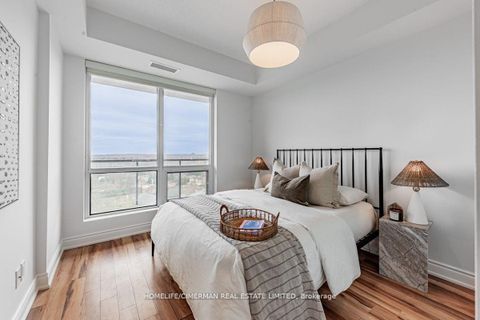 Photo 14 at 1211B - 9090 Yonge Street, South Richvale, Richmond Hill