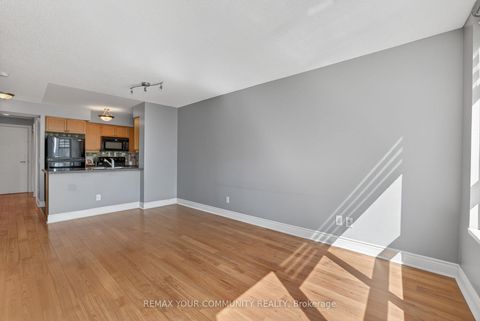 Photo 17 at 622 - 25 Greenview Avenue, Newtonbrook West, Toronto