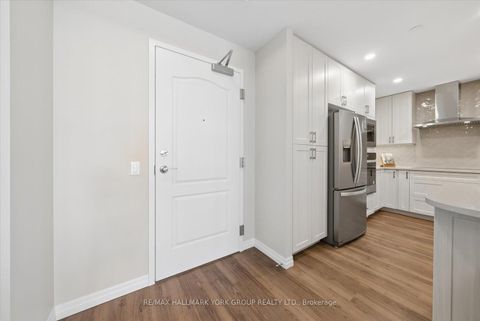 Photo 5 at 402 - 460 William Graham Drive, Rural Aurora, Aurora