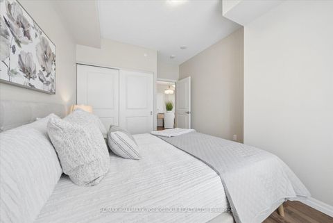 Photo 21 at 402 - 460 William Graham Drive, Rural Aurora, Aurora