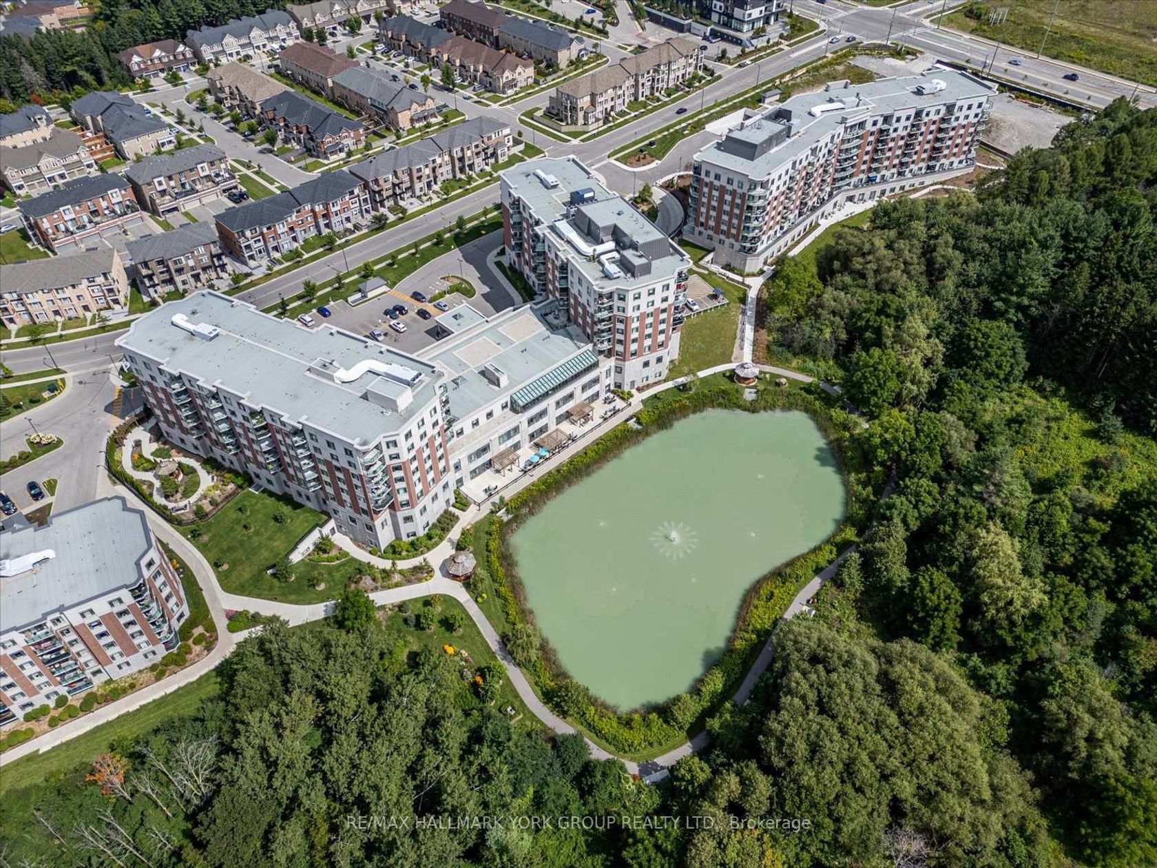 402 - 460 William Graham Drive, Rural Aurora, Aurora 