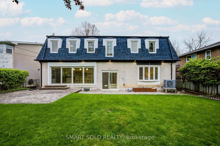 Photo 46 at 4 Knollview Crescent, Bayview Village, Toronto