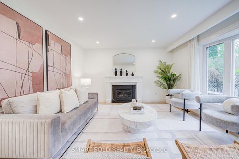 Photo 8 at 4 Knollview Crescent, Bayview Village, Toronto