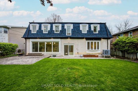 Photo 46 at 4 Knollview Crescent, Bayview Village, Toronto
