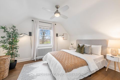 Photo 21 at 29 Oakfield Drive, Queensway, Toronto