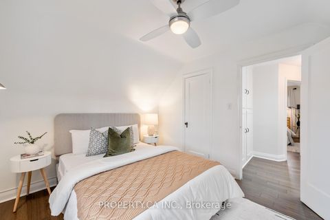 Photo 23 at 29 Oakfield Drive, Queensway, Toronto