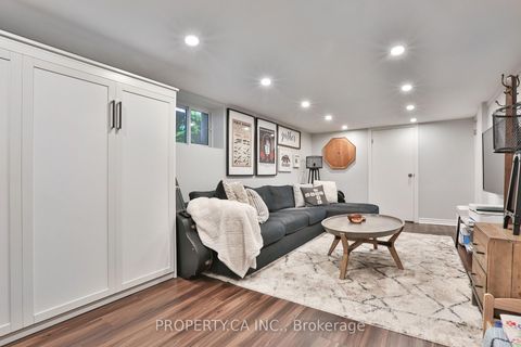Photo 24 at 29 Oakfield Drive, Queensway, Toronto