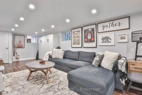 Photo 26 at 29 Oakfield Drive, Queensway, Toronto