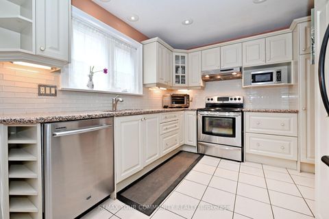 Photo 11 at 39 Prattley Drive, Don Valley Village, Toronto
