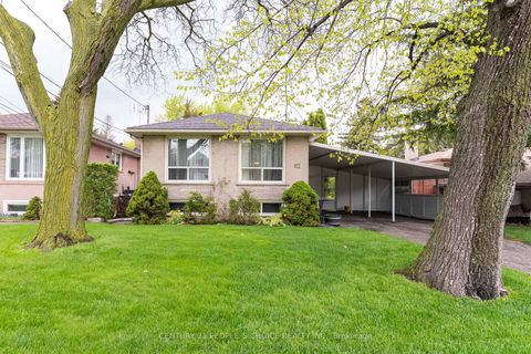 Photo 4 at 82 Hadrian Drive, Old Rexdale, Toronto