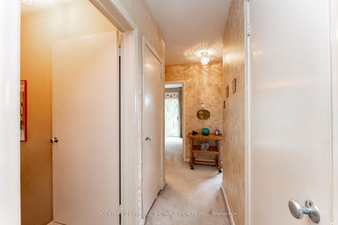 Photo 15 at 82 Hadrian Drive, Old Rexdale, Toronto