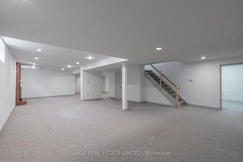 Photo 43 at 172 Burnhamthorpe Road, City Centre West, Toronto